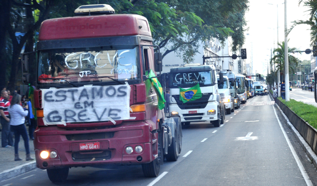 Vereadores legitimam a greve dos caminhoneiros (24/05/2018 00:00:00)