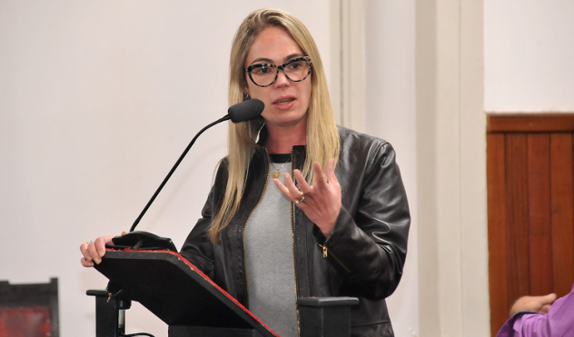 PL que concede dispensa do trabalho para servidores públicos realizarem exames preventivos dos cânceres de mama e de próstata entra em discussão (21/06/2018 00:00:00)