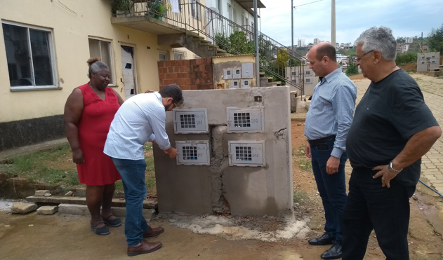 Comissão Minha casa minha vida comemora instalação de hidrômetros individuais no Vivendas Belo Vale (02/10/2018 00:00:00)