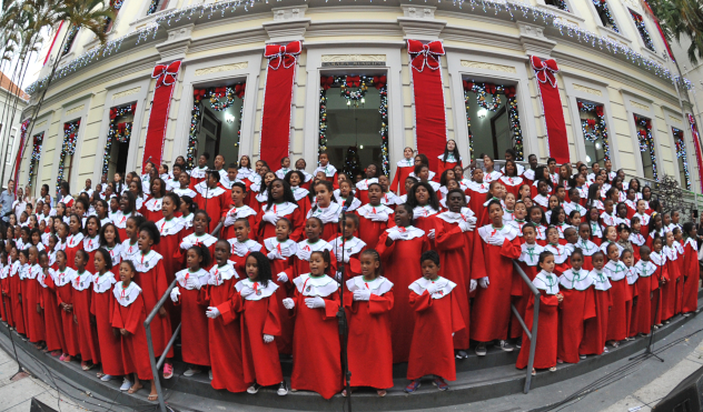 140 crianças e adolescentes dos curumins da  Amac se apresentam no Canta e Encanta (11/12/2018 00:00:00)