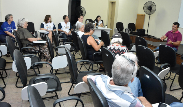 Presidente do Conselho Municipal de Assistência Social ministra palestra no Câmara Sênior (13/03/2019 00:00:00)