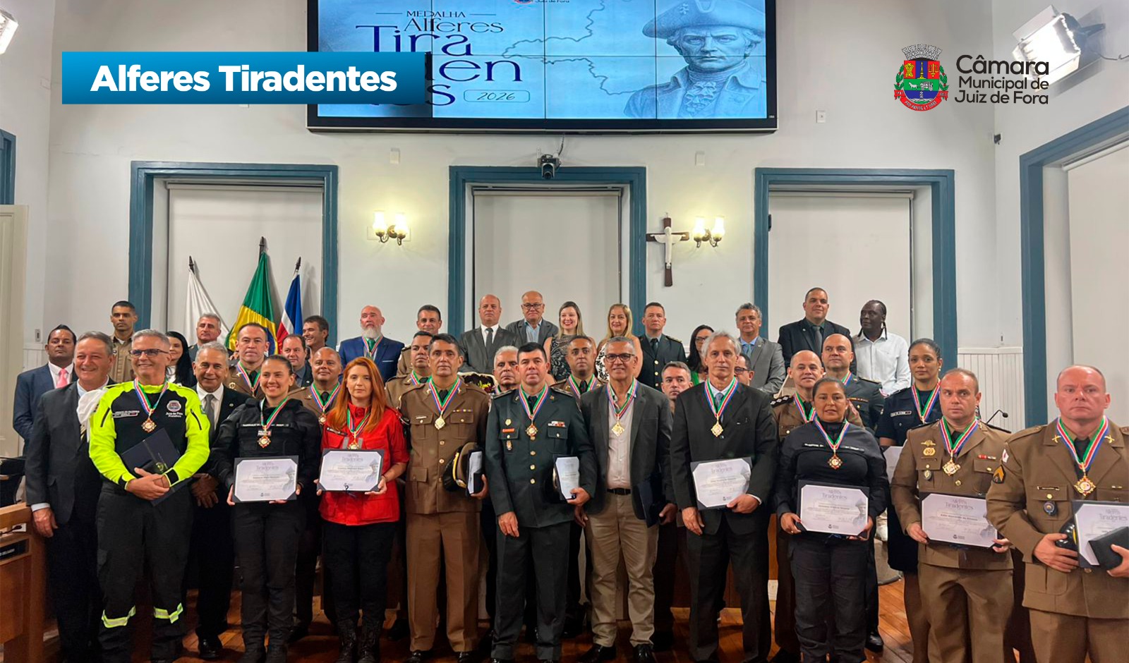 Alferes Tiradentes - Câmara entrega medalha a 23 homenageados (17/04/2026 00:00:00)