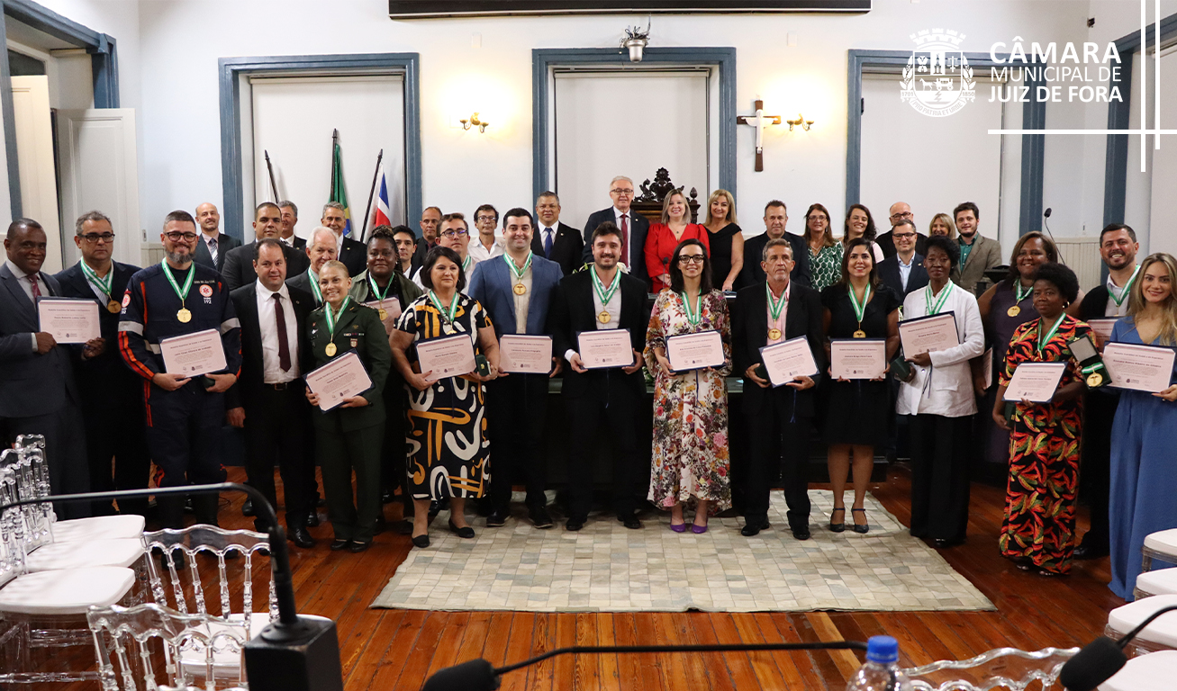 Profissionais da Saúde recebem homenagem na Câmara Municipal (11/11/2022 00:00:00)