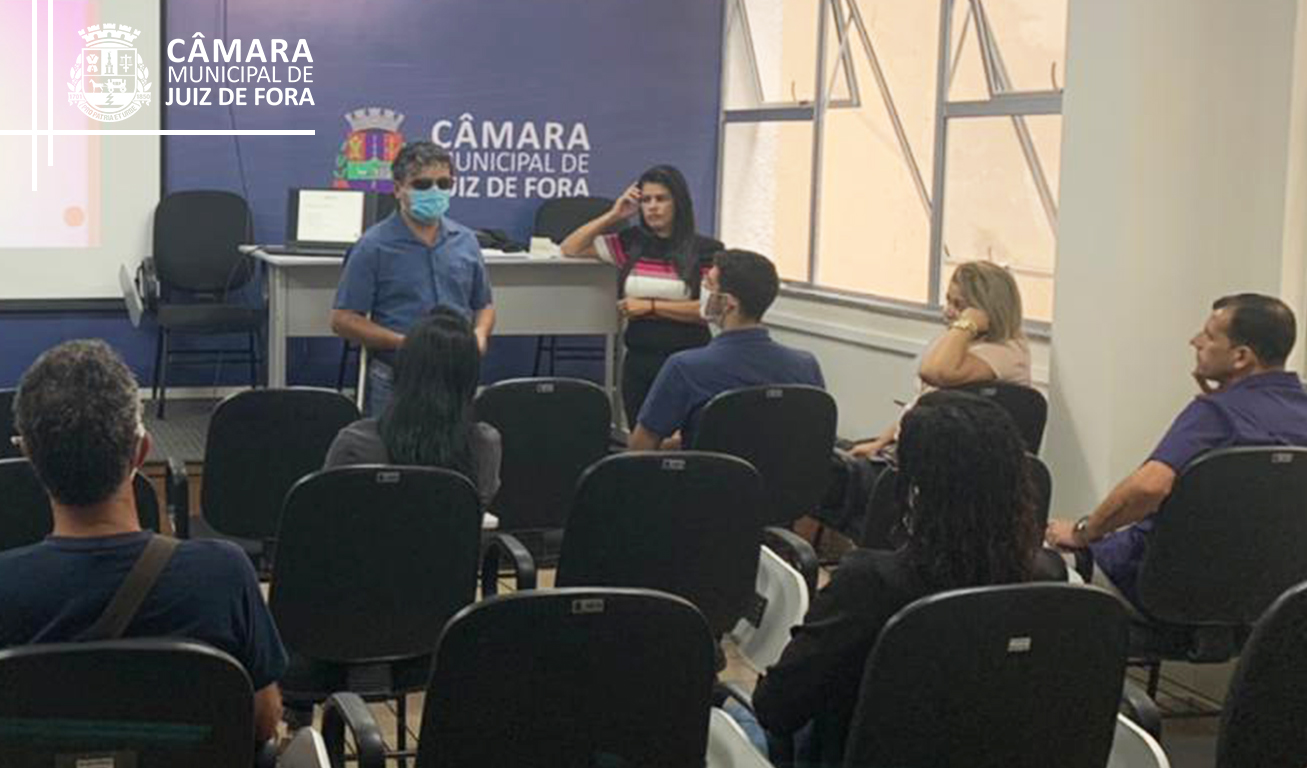 Servidores da CMJF recebem capacitação inclusiva (12/04/2022 00:00:00)