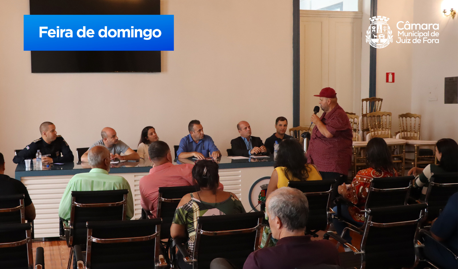 Vereadores recebem feirantes da Av. Brasil por melhora na segurança (03/05/2023 00:00:00)