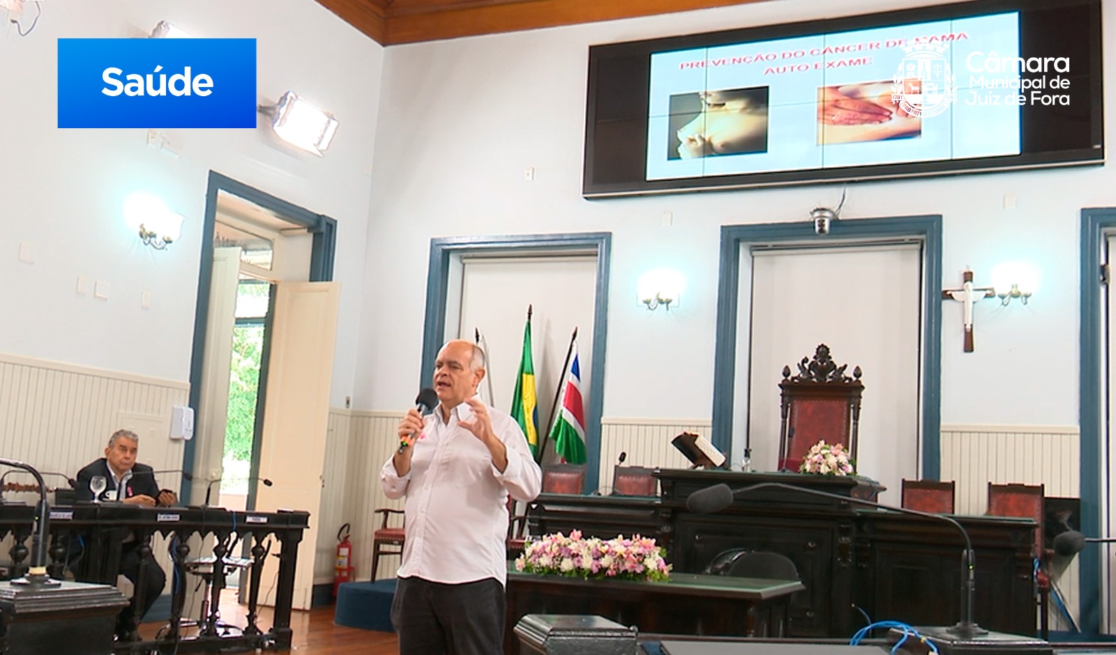 Câmara promove palestra pelo Dia Municipal de Combate ao Câncer de Mama (19/10/2023 00:00:00)