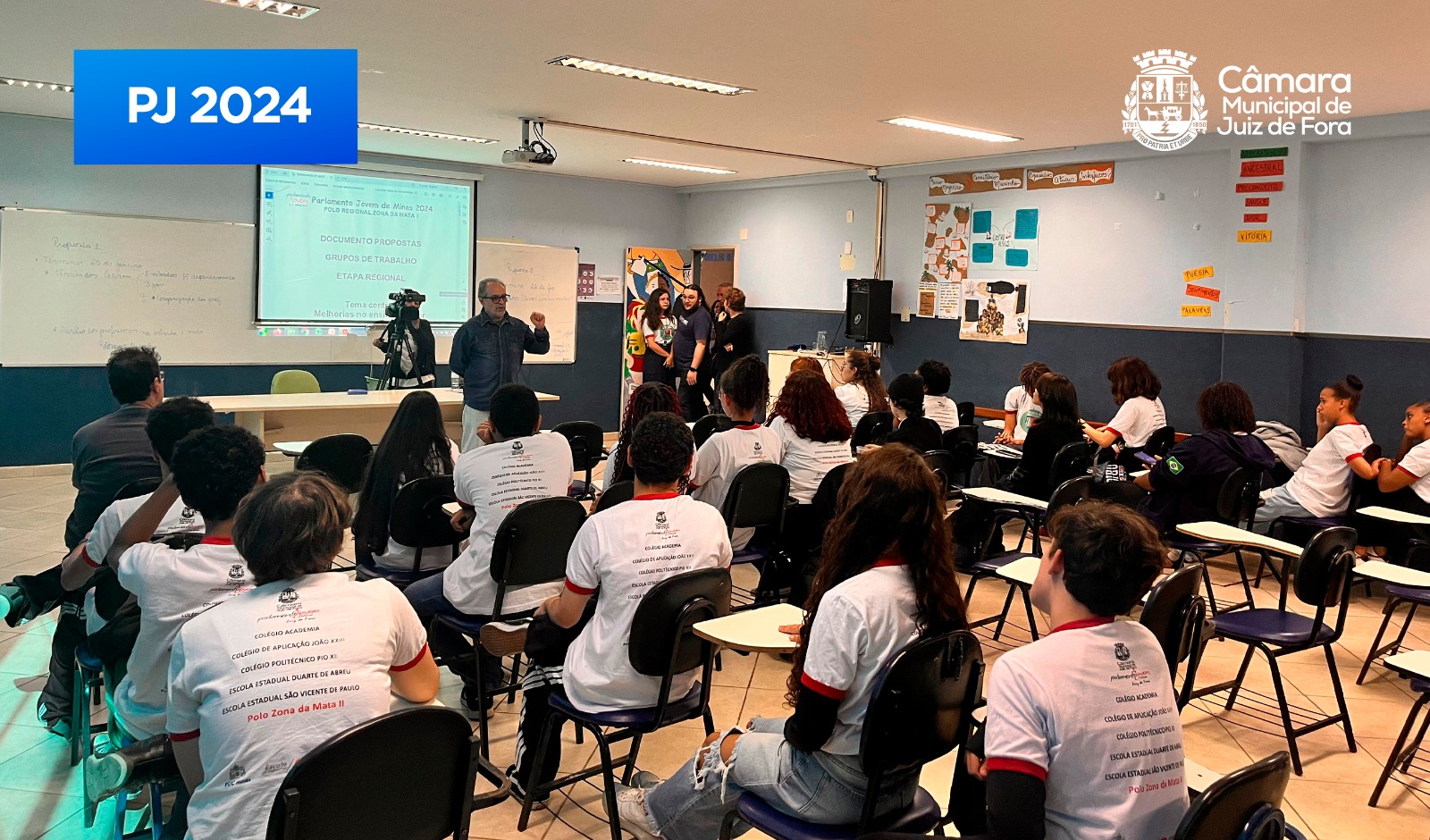 Parlamento Jovem 2024 prepara estudantes para grupos de trabalho em agosto (03/07/2024 00:00:00)