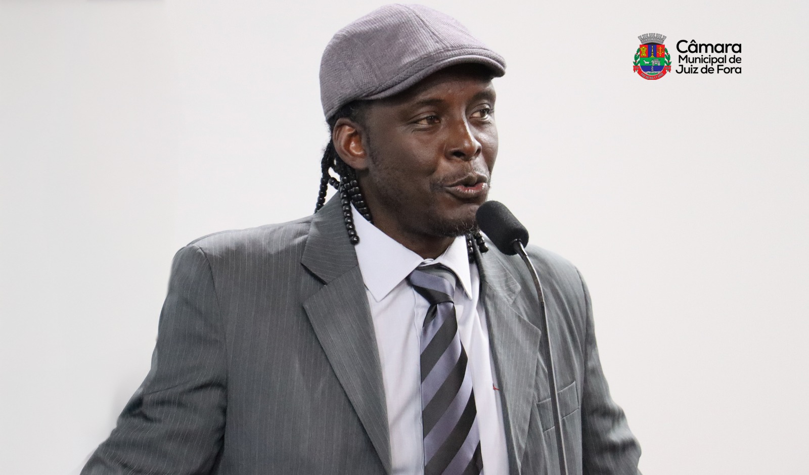 Negro Bússola - Entregadores podem recusar subir em prédios (06/01/2026 00:00:00)