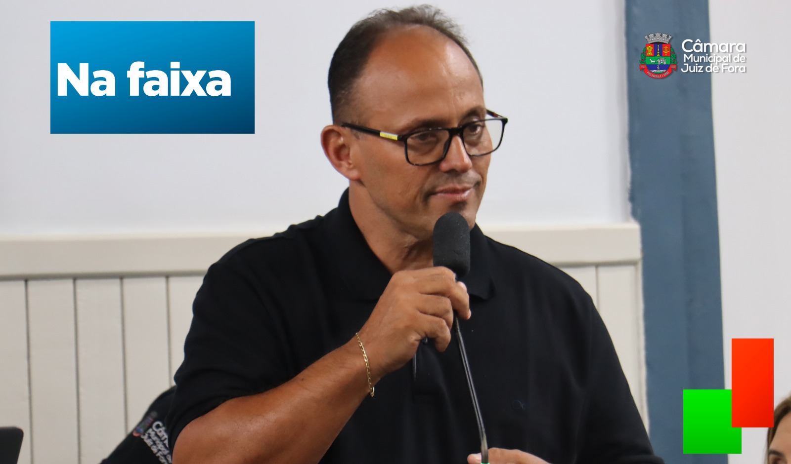 Julinho pretende autorizar circulação de ônibus e vans escolares nas faixas de ônibus (27/03/2025 00:00:00)