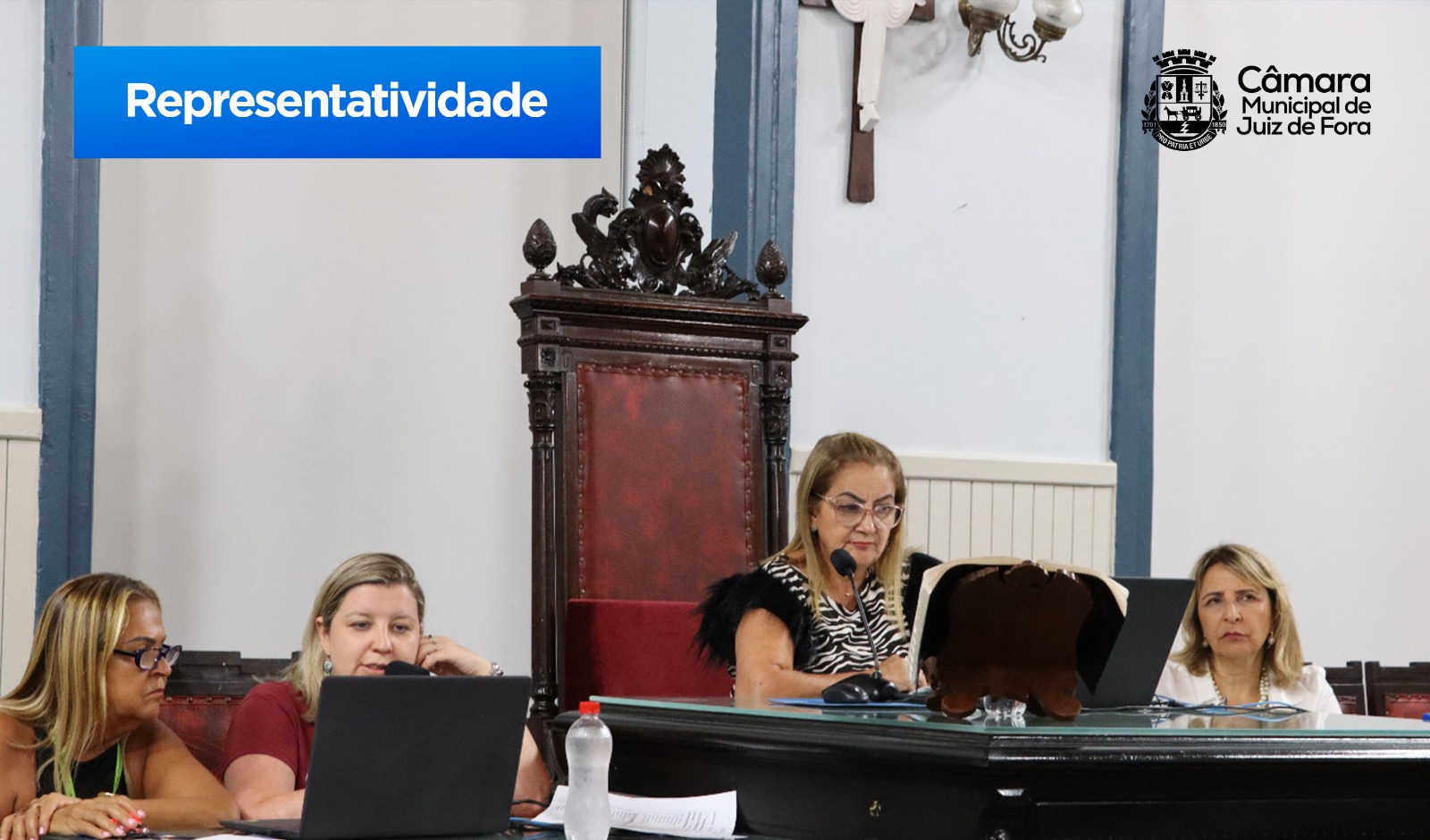 Vereadoras conduzem a 1ª Reunião Ordinária do Mês da Mulher (21/03/2023 00:00:00)