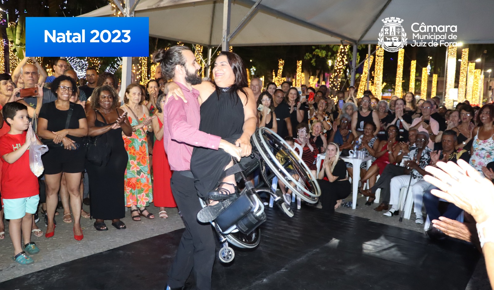 Natal 2023 - Grande Baile da Cidade movimenta o Parque Halfeld (21/12/2023 00:00:00)