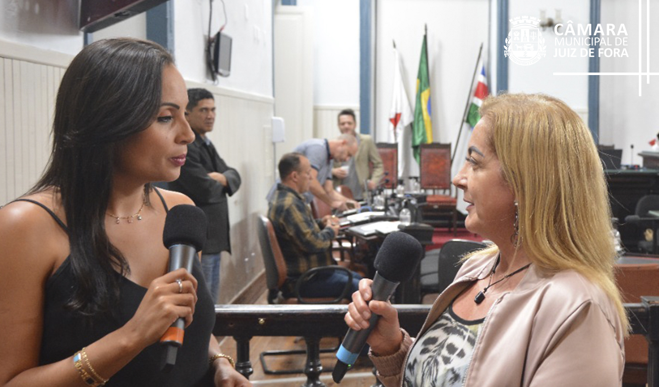 Ao vivo - Kátia Franco comenta PL Selo Amigo da Mulher (18/05/2022 00:00:00)